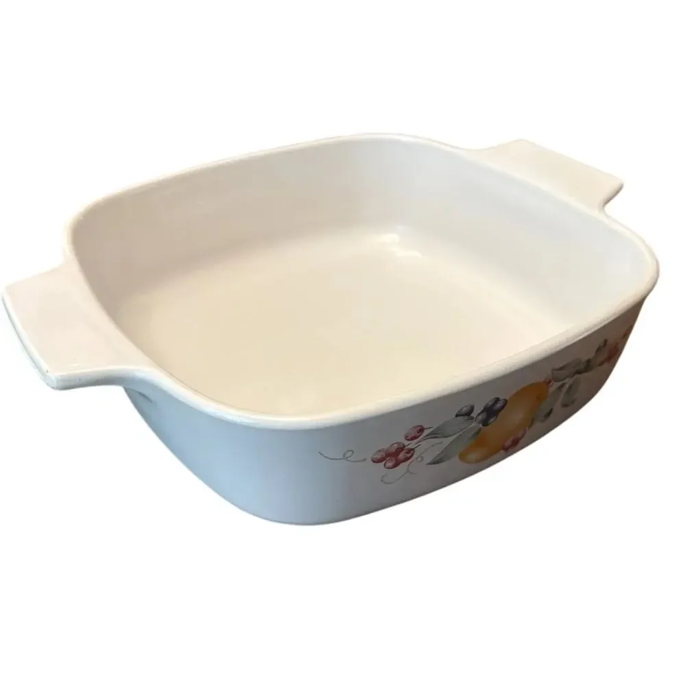 Vintage Corning Ware Abundance A-2-B 2 Liter Off White Casserole Fruit